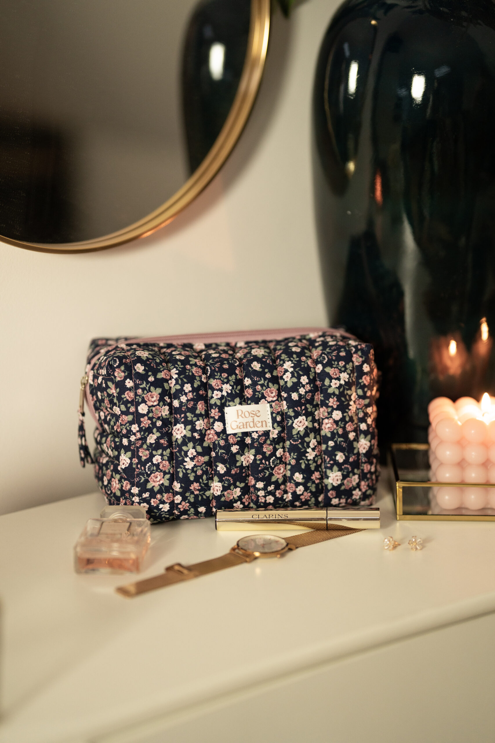 Średnia bawełniana kosmetyczka typu Box - Romantic Roses -granat - obrazek 2