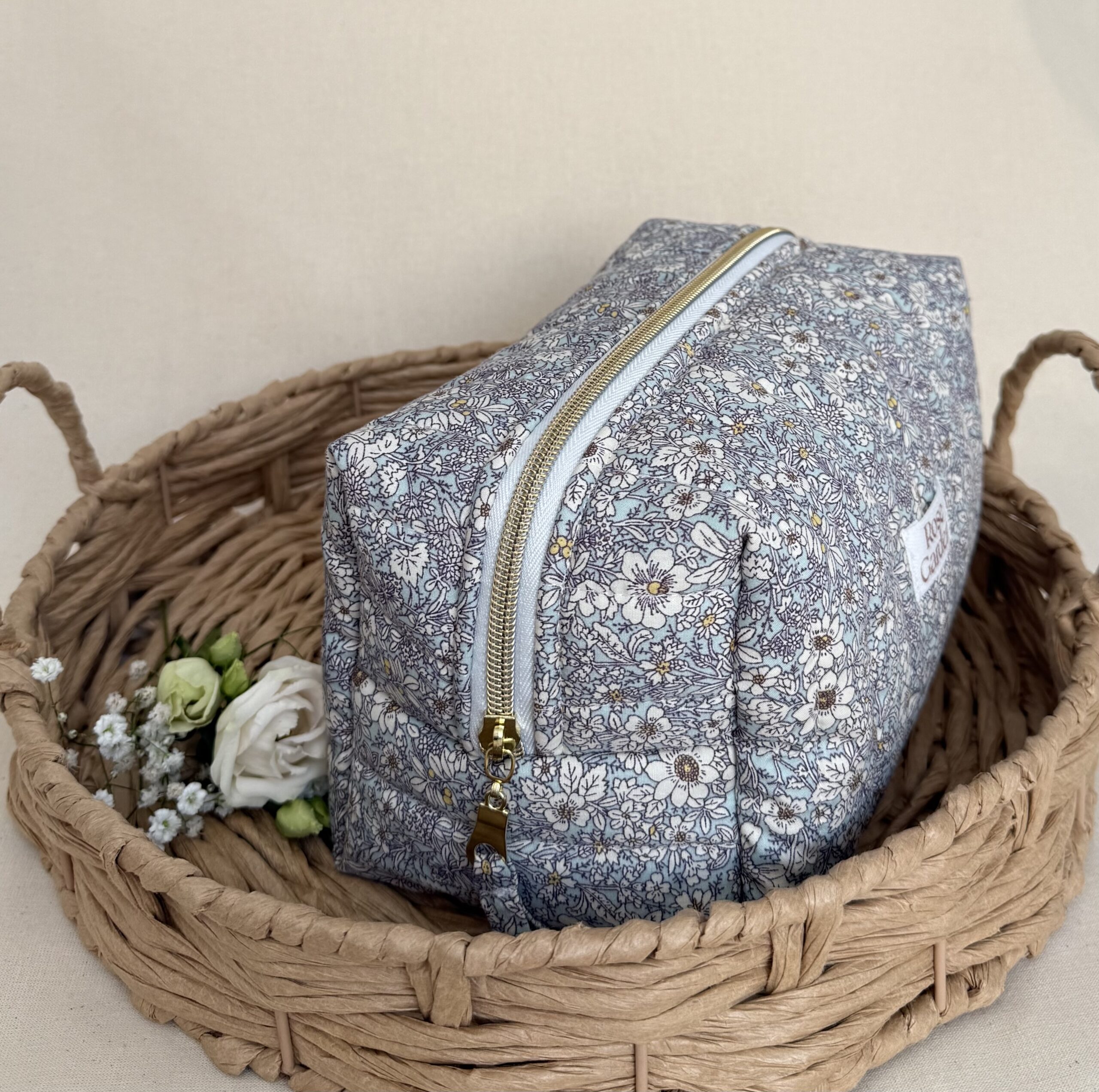 Bawełniana kosmetyczka typu Box - "English Garden" niebieska - obrazek 2