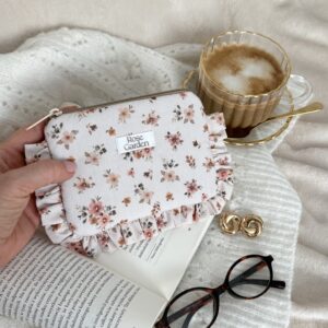 Mała kosmetyczka z falbanką – Vintage Bloom - krem
