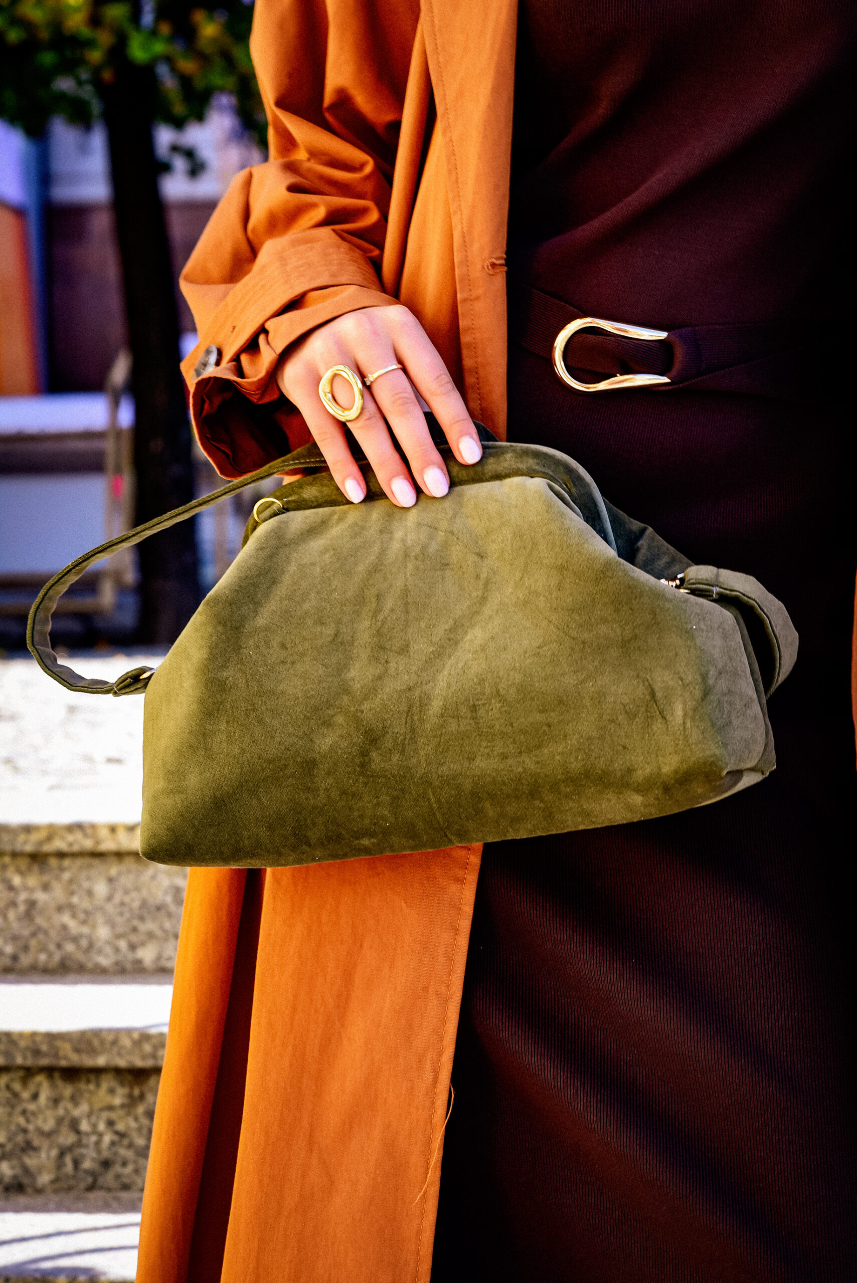 Elegancka torebka z bawełnianego weluru - khaki - obrazek 3